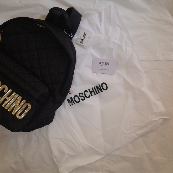 ● MOSCHINO | Quilted Backpack - Picture 15 of 16